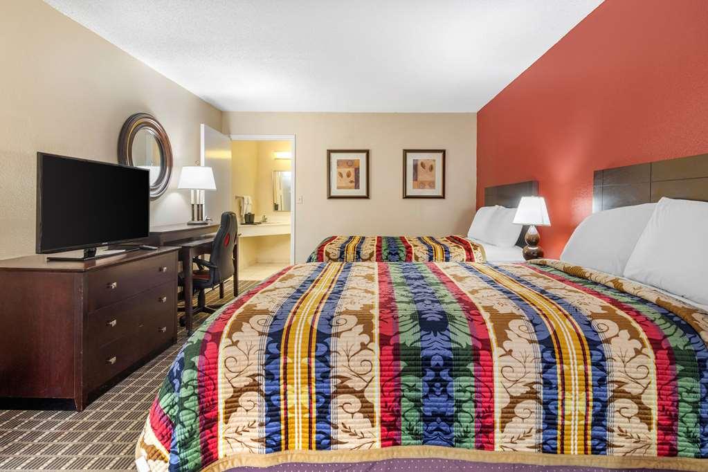 Clarion Inn Brunswick Zimmer foto